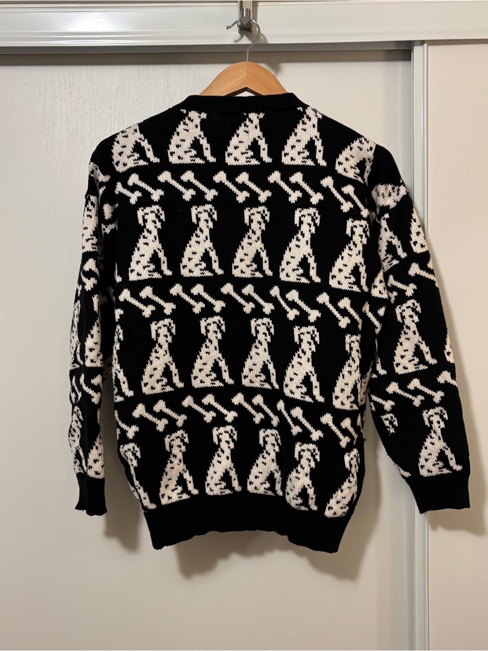 Vintage Womens Novelty Sweater Size M Dalmation Red Collar Dog Bone Buttons Rare - Picture 3 of 7